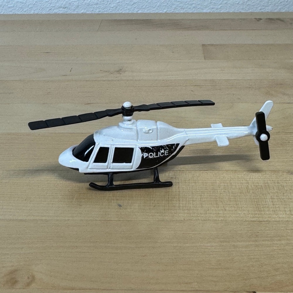 Maisto Police Helicopter Diecast White Black 11742 Toy Vehicle 4 Inch